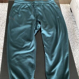 like new dark green Under Armour track pants sweat pants mens size Large